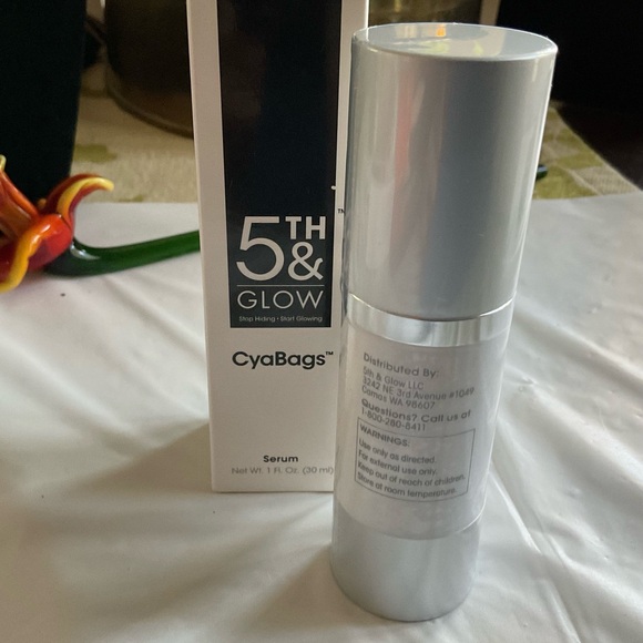 5TH & Glow CyaBags Line Smoother Serum for Eye-NIB Sealed - Picture 2 of 6